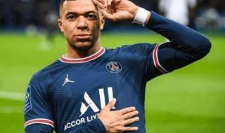 梅西与大巴黎的续约